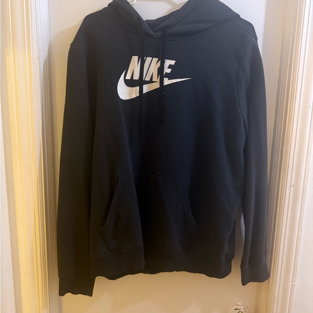 Nike Black Sweatshirt Hoodie Athletic Style - Picture 2 of 6